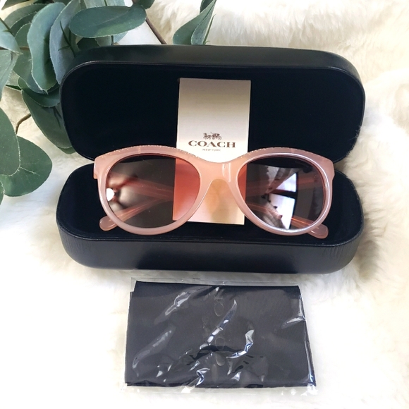 πNEW COACH Sunglasses- Milky Pink NIC - Picture 1 of 9